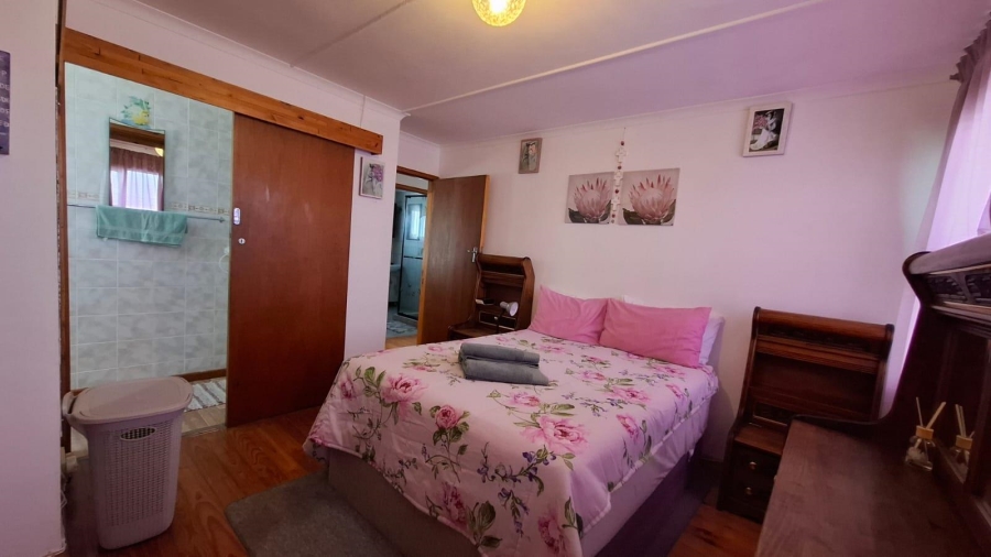 4 Bedroom Property for Sale in Witsand Western Cape